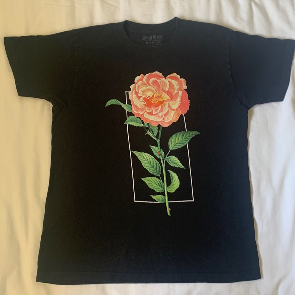 COPY - Shawn Mendes The Tour rose concert t shirt black 100% cotton EUC